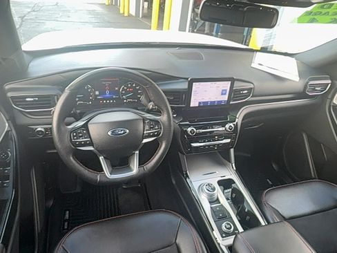 Used 2022 Ford Explorer ST-Line w/ Class IV Trailer Tow Package AWD/4WD image 25
