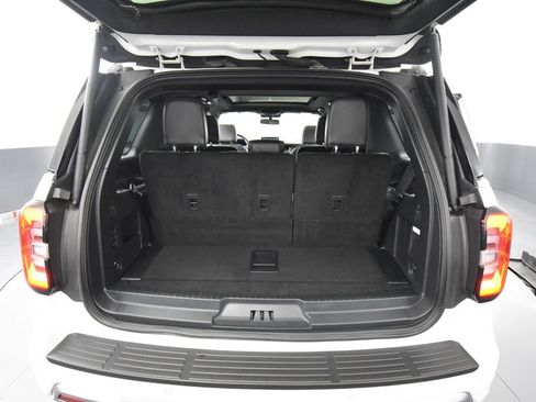 Used 2024 Ford Expedition Platinum AWD/4WD image 41
