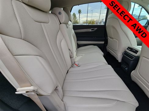 Certified 2025 Genesis GV80 2.5T Select image 17