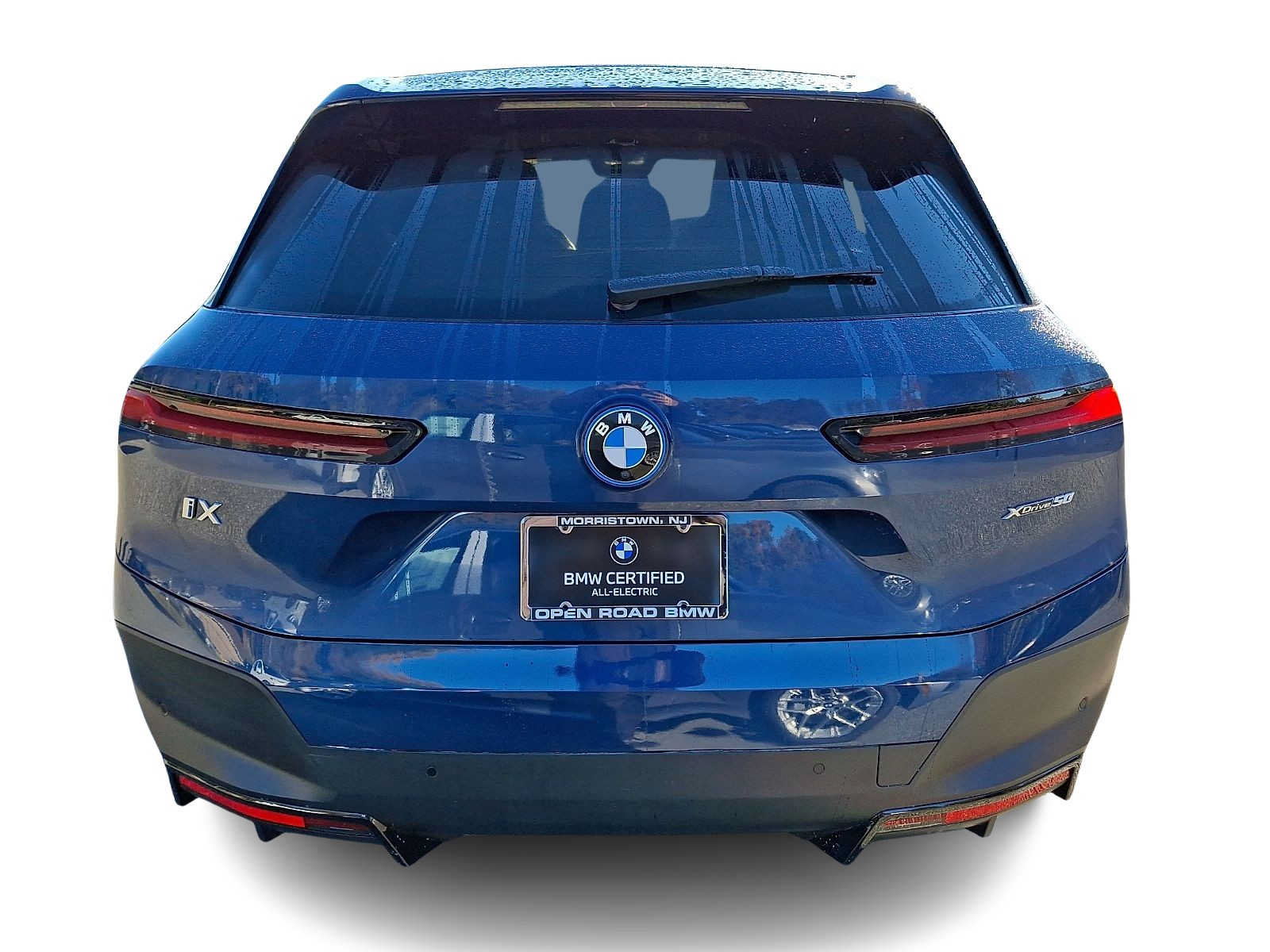 Used 2024 BMW iX xDrive50 w/ Premium Package AWD/4WD image 5