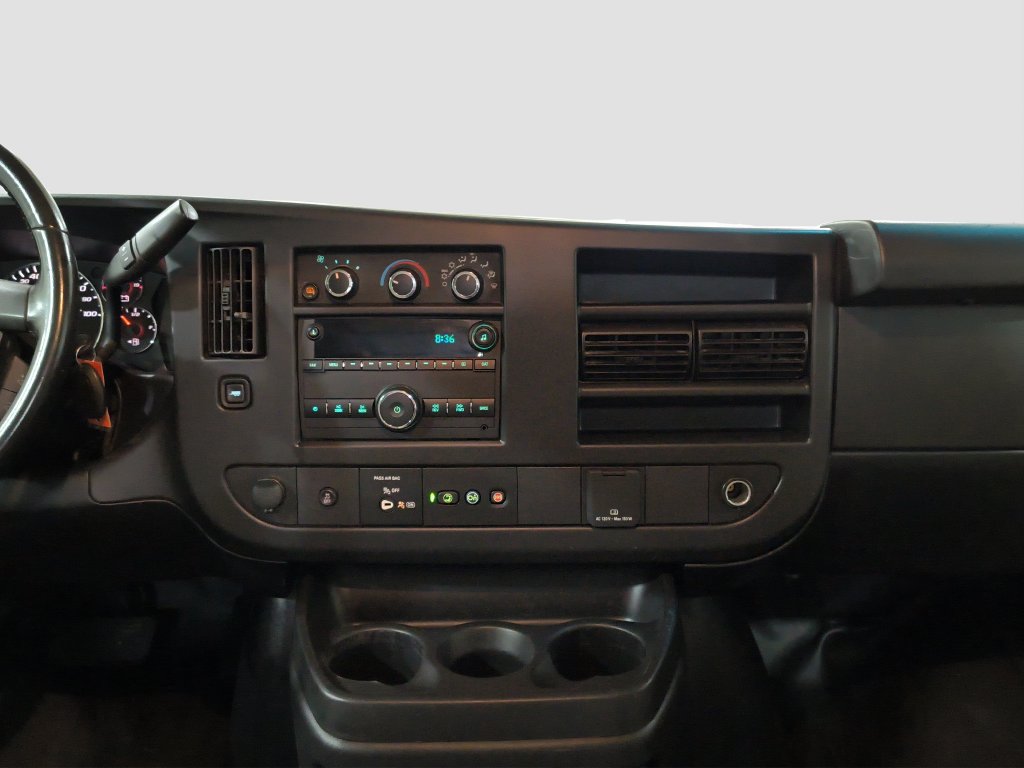 Used 2020 GMC Savana 3500 Extended w/ Driver Convenience Package RWD image 17