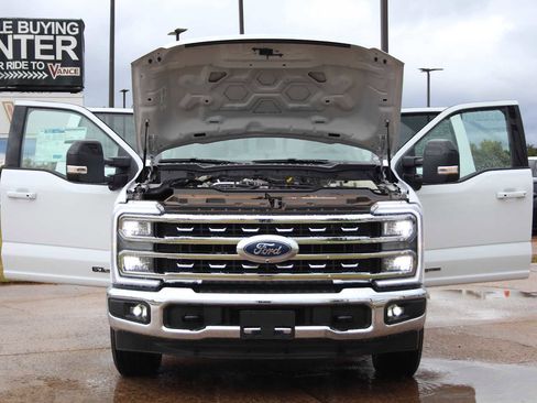 New 2026 Ford F350 Lariat image 38