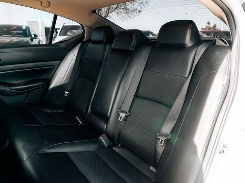 Used 2019 Nissan Altima 2.5 SR w/ SR Premium Package image 36