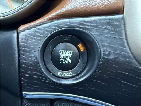 Used 2016 Jeep Grand Cherokee Summit w/ Platinum Series Group image 40