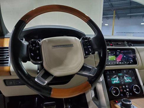Used 2021 Land Rover Range Rover P525 Westminster Edition LWB AWD/4WD image 29