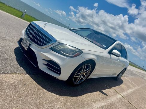 Used 2018 Mercedes-Benz S 560 Sedan image 1
