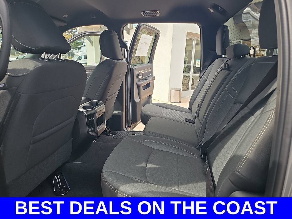 New 2027 RAM 3500 Big Horn AWD/4WD image 13
