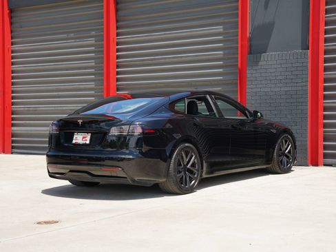 Used 2022 Tesla Model S AWD/4WD image 14