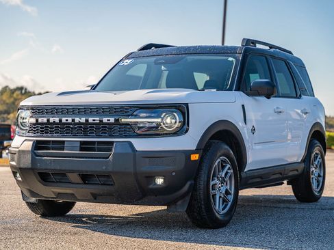 Certified 2025 Ford Bronco Sport Outer Banks w/ Outer Banks Tech Package+ image 3