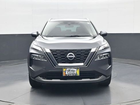 Used 2023 Nissan Rogue SV w/ SV Premium B Package image 2