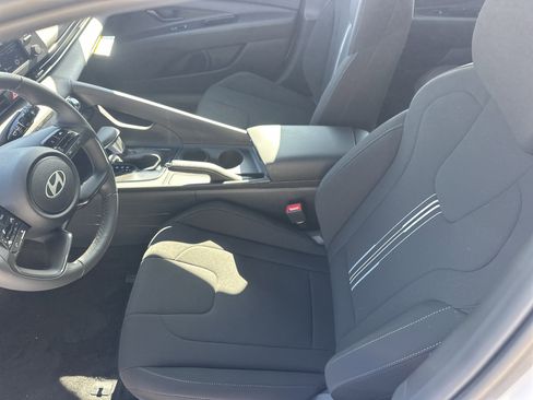 New 2026 Hyundai Elantra Sport FWD image 17