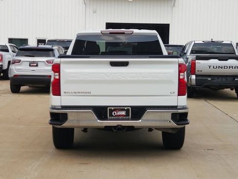 Used 2023 Chevrolet Silverado 1500 LT AWD/4WD image 6