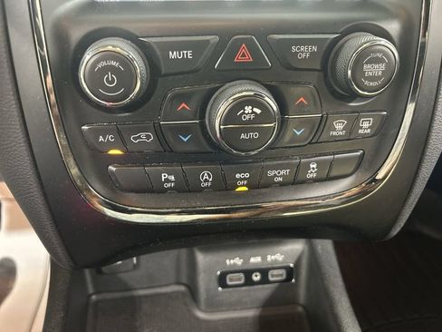 Used 2020 Dodge Durango GT w/ Blacktop Package AWD/4WD image 17