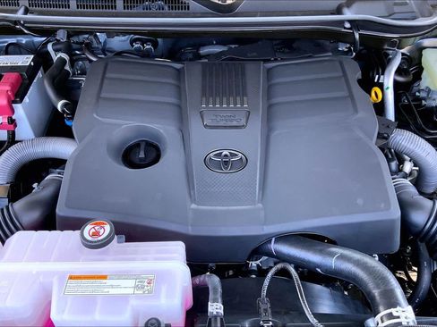 New 2026 Toyota Tundra SR5 RWD image 17