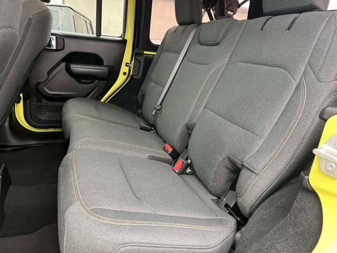 Used 2024 Jeep Wrangler Sport S image 14