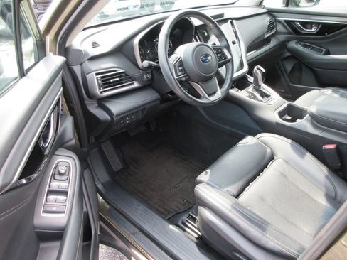 Used 2020 Subaru Outback Limited AWD/4WD image 12