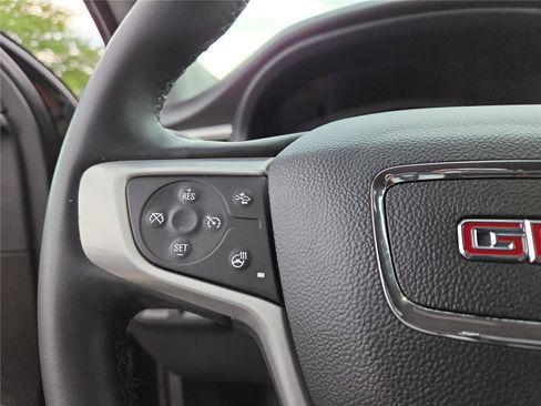 Used 2023 GMC Acadia SLT w/ Preferred Package AWD/4WD image 16