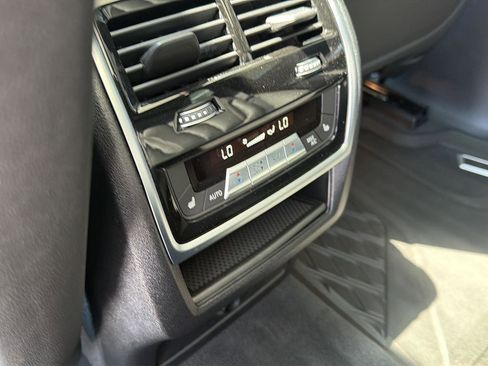 Used 2019 BMW X5 xDrive40i w/ Premium Package 2 AWD/4WD image 12