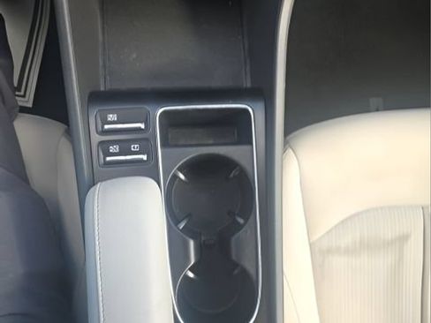 Used 2025 Hyundai Sonata SEL FWD image 17