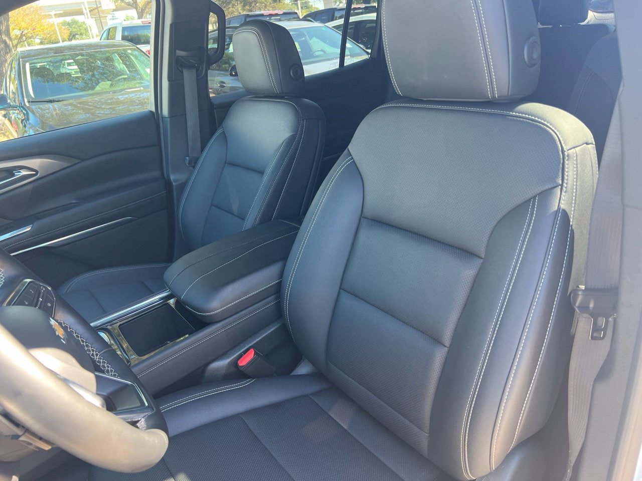Used 2026 Chevrolet Traverse LT FWD image 10