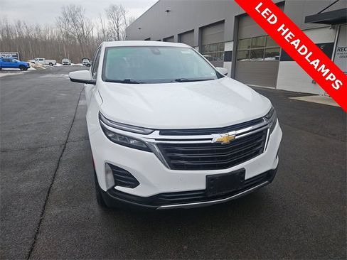 Used 2023 Chevrolet Equinox LT image 6