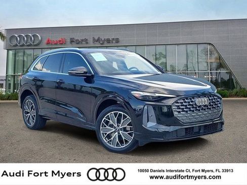 Certified 2025 Audi Q5 Premium Plus w/ Premium Plus image 1