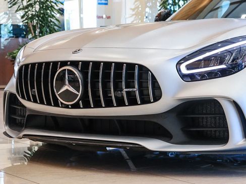 Used 2020 Mercedes-Benz AMG GT R image 8