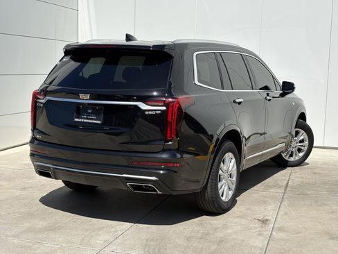 Certified 2024 Cadillac XT6 Luxury w/ LPO, Floor Liner Package AWD/4WD image 7