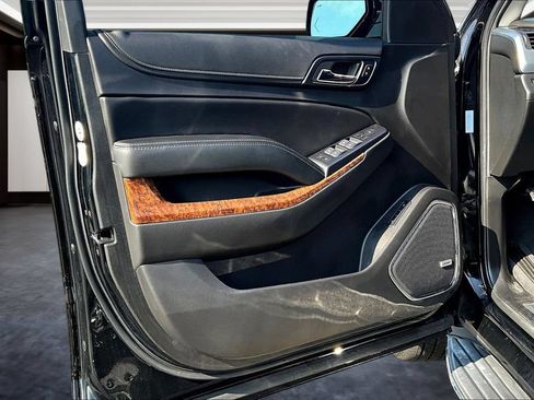 Used 2020 Chevrolet Tahoe Premier AWD/4WD image 19