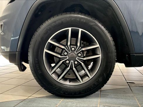 Used 2019 Jeep Grand Cherokee Limited image 7