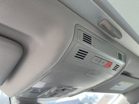 New 2026 Volkswagen Jetta SE image 19