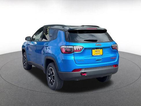 Used 2025 Jeep Compass Trailhawk AWD/4WD image 11