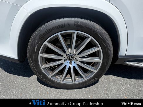 Certified 2025 Mercedes-Benz GLS 580 4MATIC image 14
