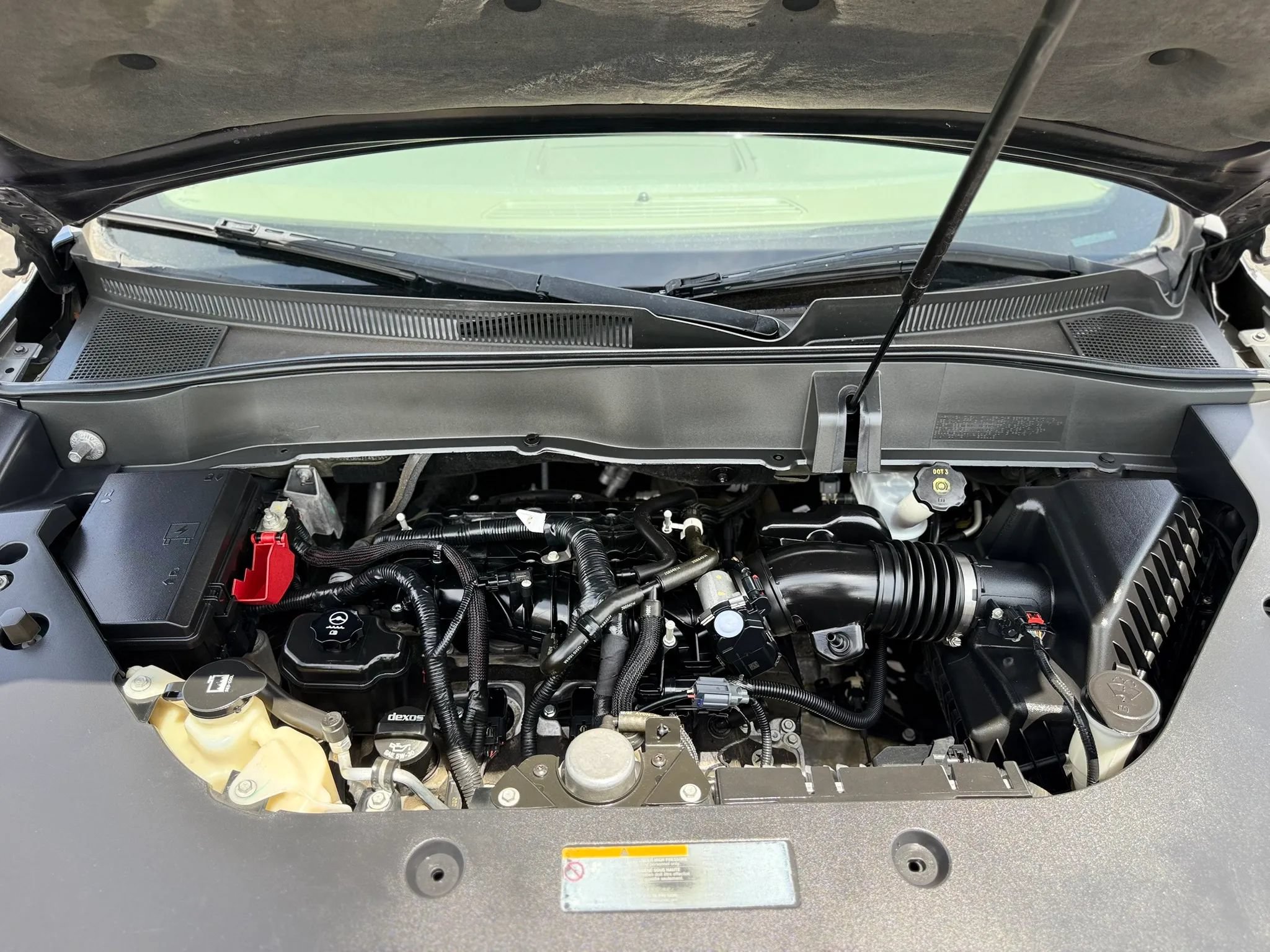 Used 2016 GMC Acadia SLE FWD image 13