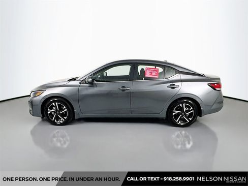 Certified 2025 Nissan Sentra SV FWD image 8