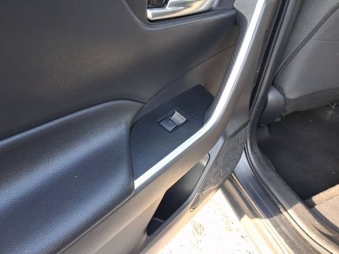 Used 2023 Toyota RAV4 XLE w/ Convenience Package FWD image 10
