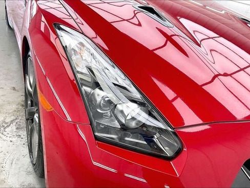 Used 2010 Nissan GT-R Premium AWD/4WD image 25