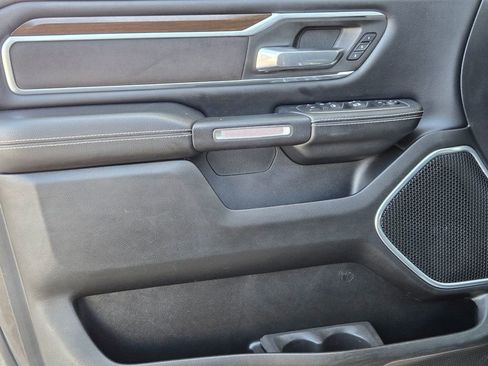Used 2022 RAM 1500 Laramie AWD/4WD image 11