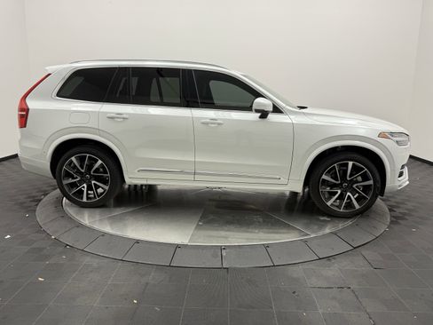 Certified 2023 Volvo XC90 B5 Plus w/ Protection Package Premier AWD/4WD image 8