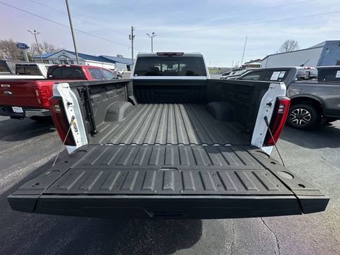 Used 2024 GMC Sierra 2500 Denali w/ Denali Reserve Package AWD/4WD image 23