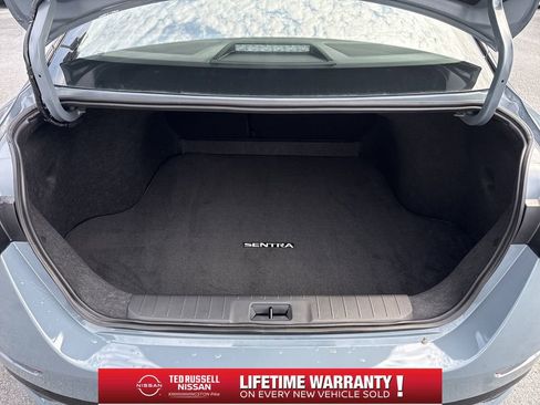 New 2025 Nissan Sentra SR image 19