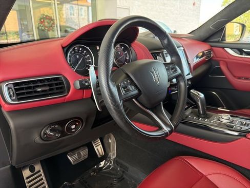 Certified 2022 Maserati Levante GT image 12