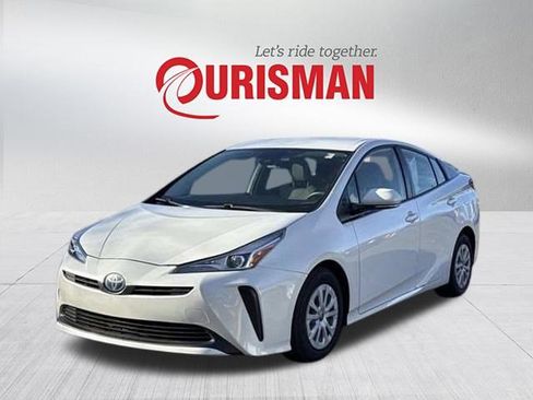 Used 2019 Toyota Prius L Eco image 5