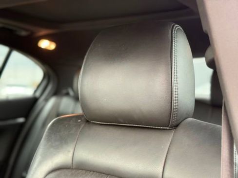 Used 2013 Lincoln MKS image 14