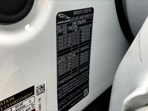 New 2026 Jaguar F-PACE R-Dynamic S image 10