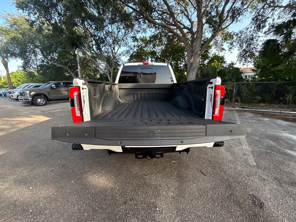 Certified 2024 Ford F250 Platinum w/ FX4 Off-Road Package AWD/4WD image 34