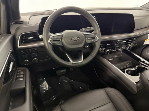 Used 2025 Chevrolet Tahoe Z71 w/ Comfort Package image 20