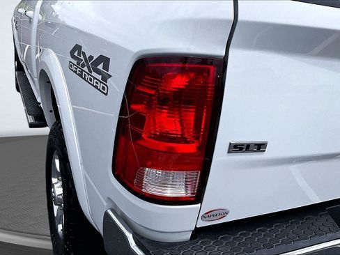 Used 2017 RAM 2500 SLT AWD/4WD image 30