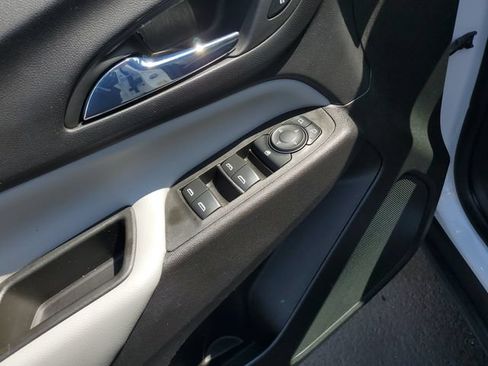 Used 2024 Chevrolet Equinox LS w/ LS Convenience Package FWD image 20