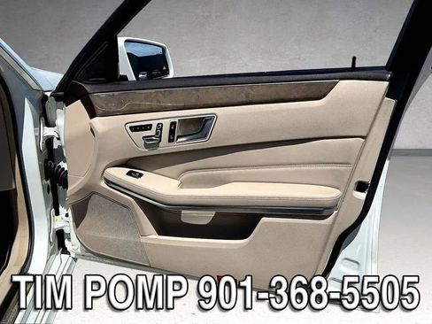 Used 2015 Mercedes-Benz E 350 4MATIC Sedan image 27